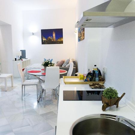 Apartamento Centro De Sevilla Екстер'єр фото